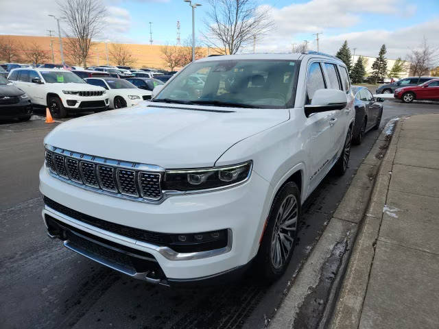 2022 Jeep Grand Wagoneer Series III 4WD photo