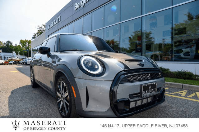 2022 MINI Hardtop 4 Door Cooper S FWD photo