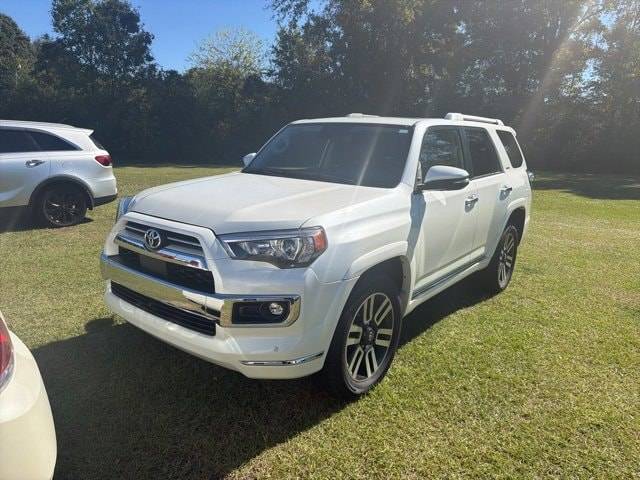 2022 Toyota 4Runner Limited 4WD photo
