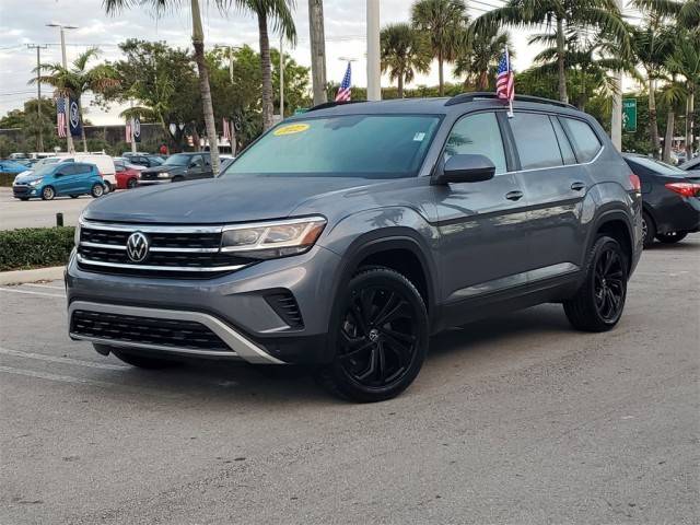 2022 Volkswagen Atlas 2.0T SE w/Technology FWD photo