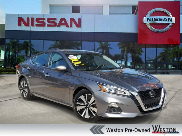 2022 Nissan Altima 2.5 SV FWD photo