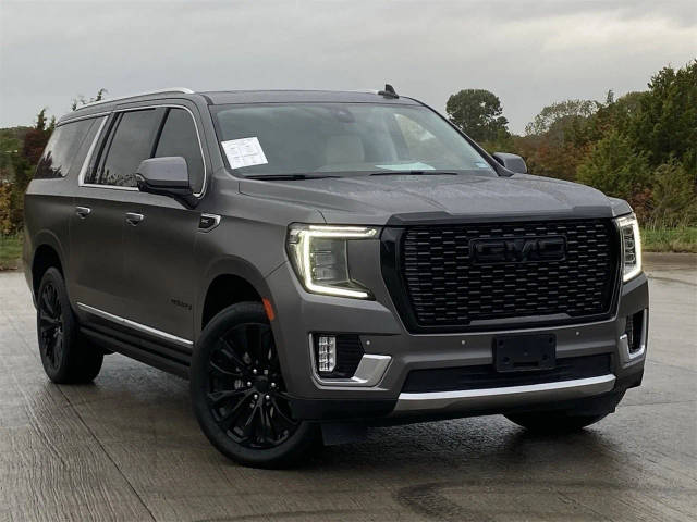 2022 GMC Yukon XL Denali RWD photo