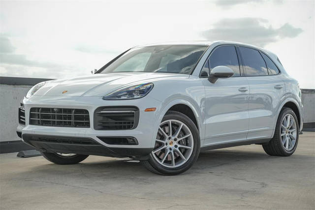 2022 Porsche Cayenne  AWD photo