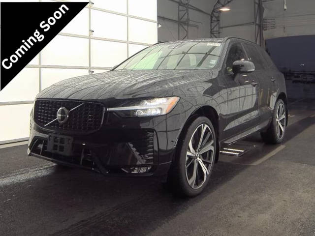 2022 Volvo XC60 R-Design AWD photo