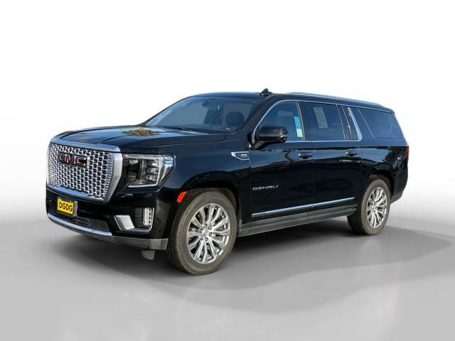 2022 GMC Yukon XL Denali 4WD photo