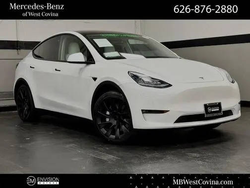 2021 Tesla Model Y Standard Range RWD photo