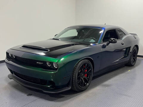 2015 Dodge Challenger SRT Hellcat RWD photo