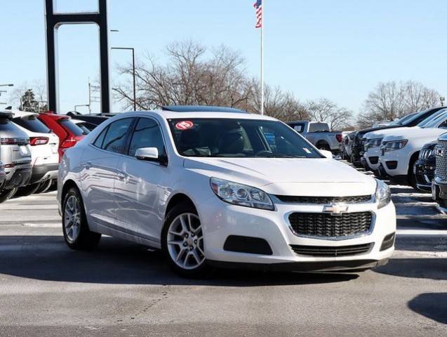 2015 Chevrolet Malibu LT FWD photo