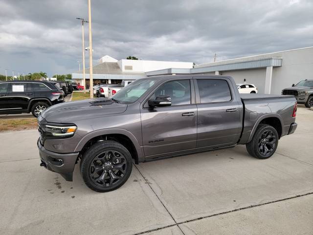 2022 Ram 1500 Limited 4WD photo