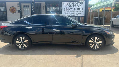 2022 Nissan Altima 2.5 SV FWD photo