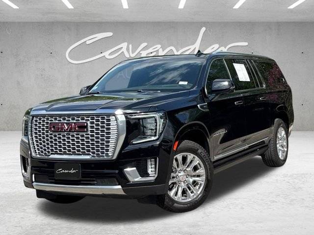 2022 GMC Yukon XL Denali 4WD photo