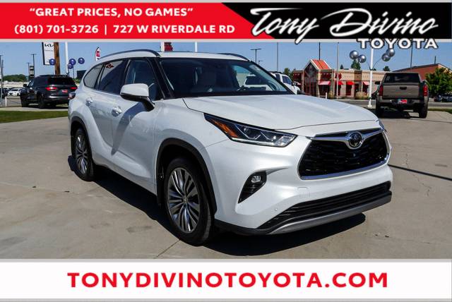 2022 Toyota Highlander Platinum AWD photo