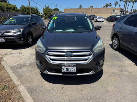 2017 Ford Escape Titanium FWD photo