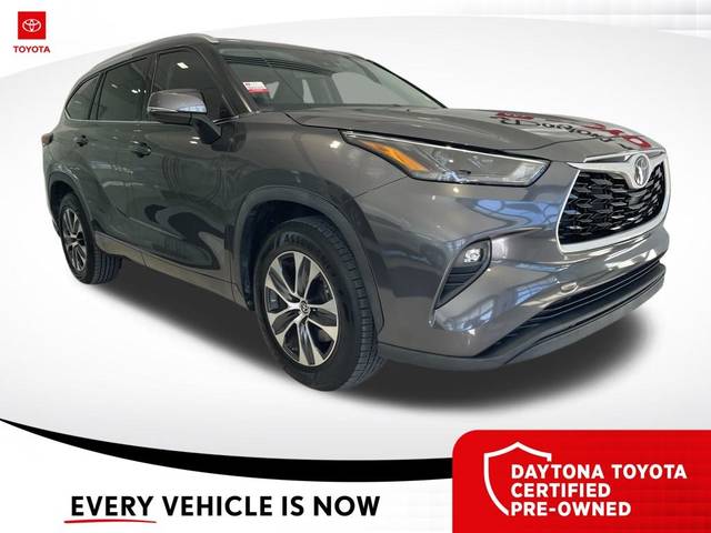 2022 Toyota Highlander XLE FWD photo