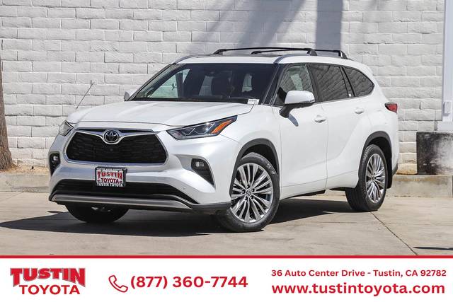 2022 Toyota Highlander Platinum AWD photo