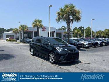 2022 Toyota Sienna XSE AWD photo