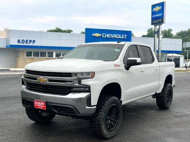 2022 Chevrolet Silverado 1500 LT 4WD photo