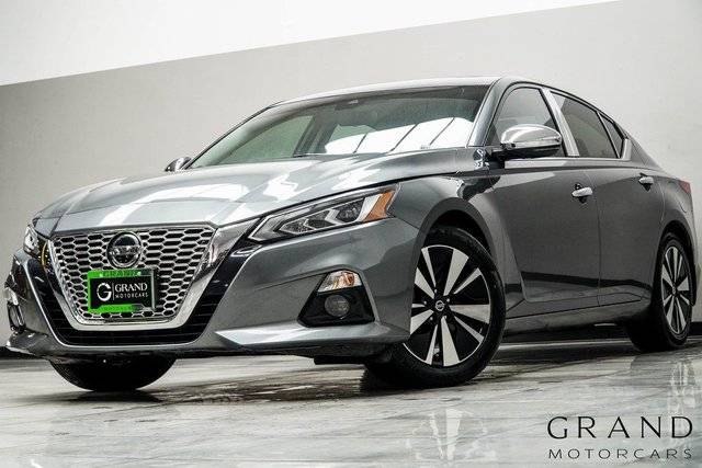 2022 Nissan Altima 2.5 SL FWD photo