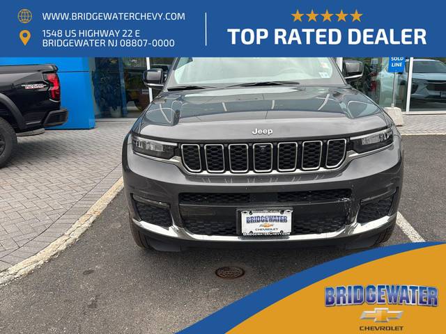 2022 Jeep Grand Cherokee L Limited 4WD photo