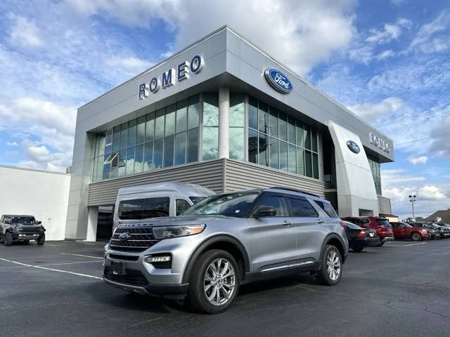 2022 Ford Explorer XLT 4WD photo