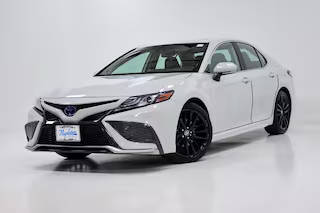 2022 Toyota Camry Hybrid XSE FWD photo