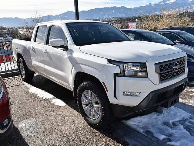 2022 Nissan Frontier SV 4WD photo