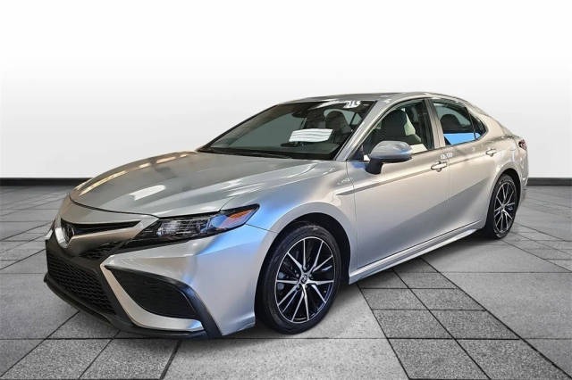 2021 Toyota Camry SE FWD photo