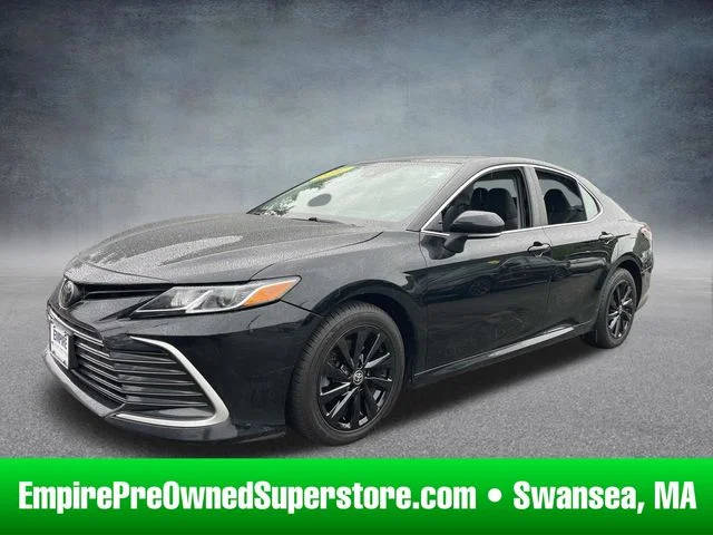 2022 Toyota Camry LE AWD photo
