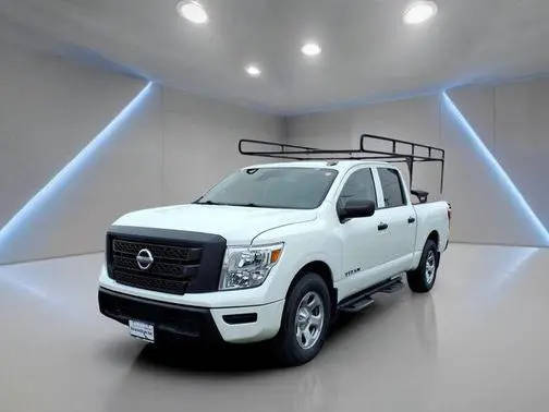 2021 Nissan Titan S 4WD photo