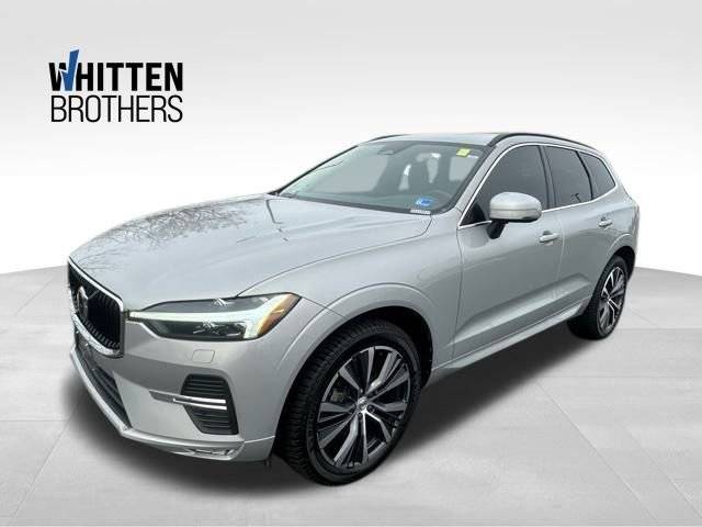 2022 Volvo XC60 Momentum FWD photo