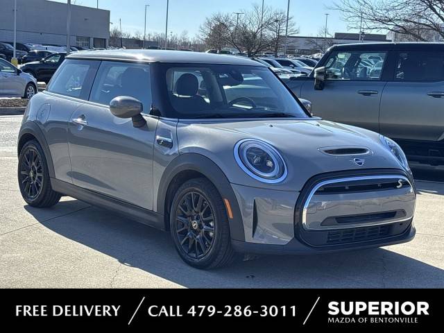 2022 MINI Hardtop 2 Door Cooper SE FWD photo