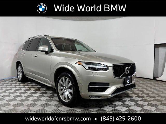 2016 Volvo XC90 T6 Momentum AWD photo