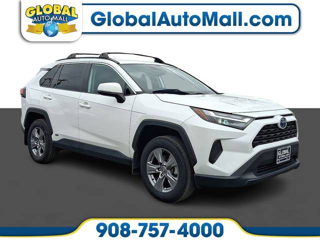 2022 Toyota RAV4 Hybrid XLE AWD photo