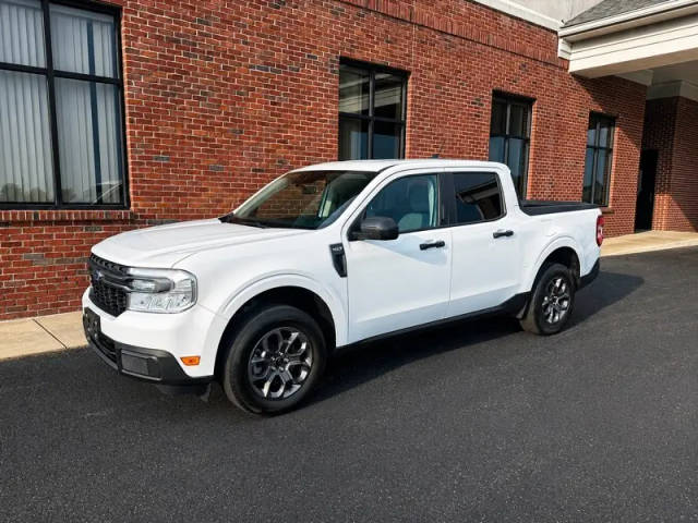 2022 Ford Maverick XLT FWD photo