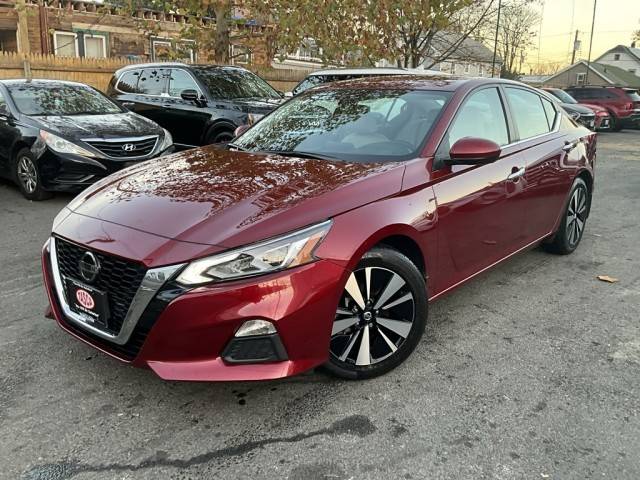 2021 Nissan Altima 2.5 SV FWD photo