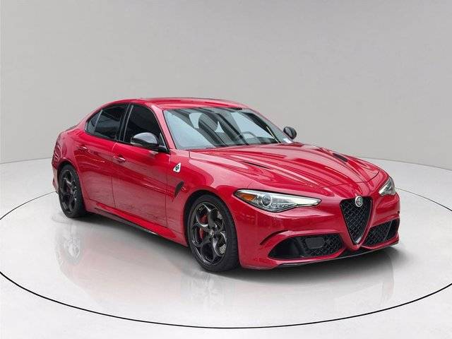 2022 Alfa Romeo Giulia Quadrifoglio RWD photo