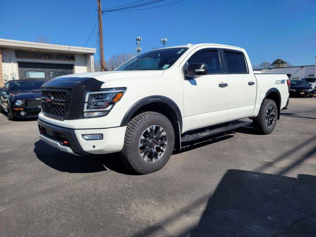 2021 Nissan Titan PRO-4X 4WD photo