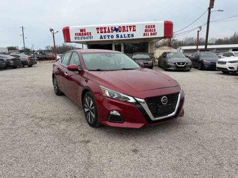 2022 Nissan Altima 2.5 SV FWD photo