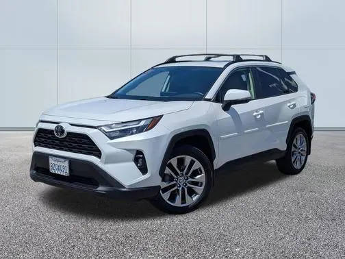 2022 Toyota RAV4 XLE Premium AWD photo