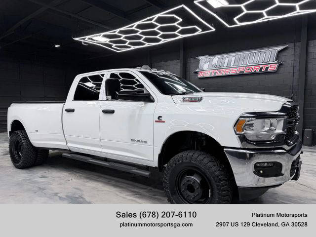 2022 Ram 3500 Tradesman 4WD photo