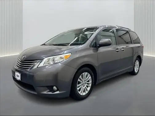 2015 Toyota Sienna XLE Premium FWD photo
