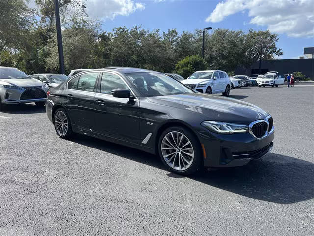 2022 BMW 5 Series 530e xDrive AWD photo