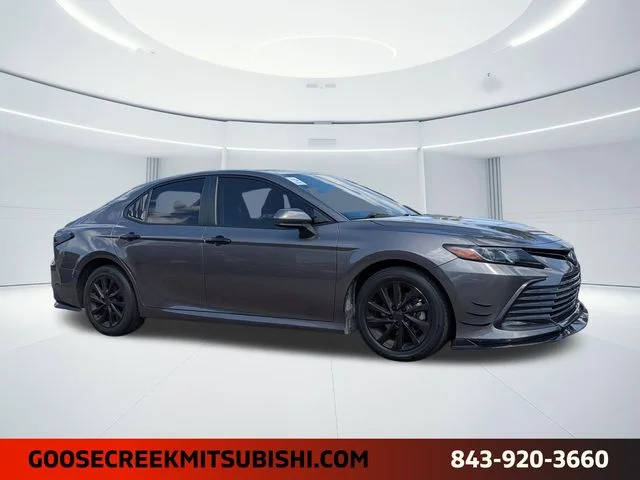 2022 Toyota Camry LE FWD photo