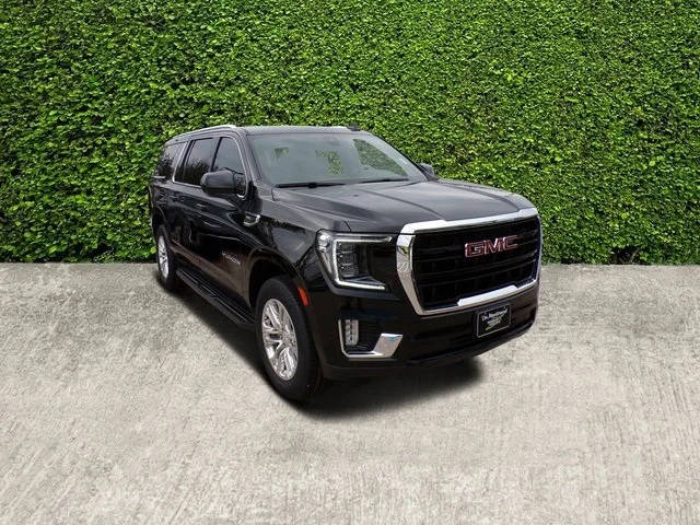 2022 GMC Yukon XL SLE RWD photo