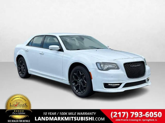 2022 Chrysler 300 Touring L AWD photo