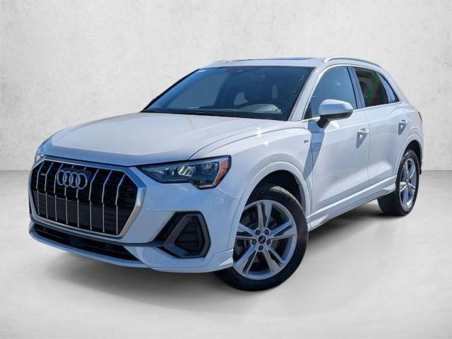 2022 Audi Q3 S line Premium AWD photo