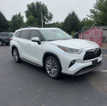 2022 Toyota Highlander Platinum AWD photo