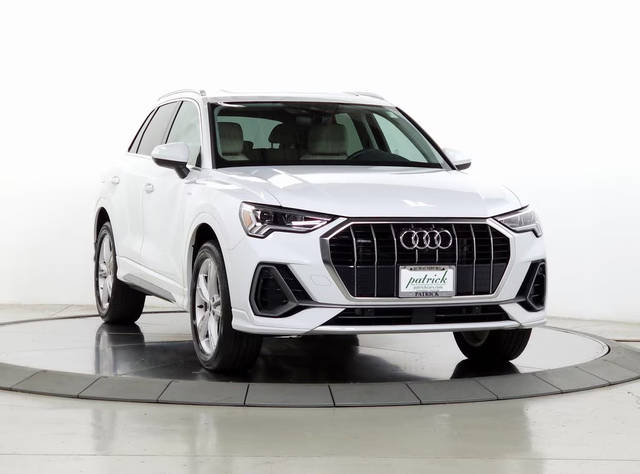 2022 Audi Q3 S line Premium Plus AWD photo