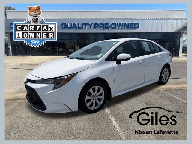 2022 Toyota Corolla LE FWD photo
