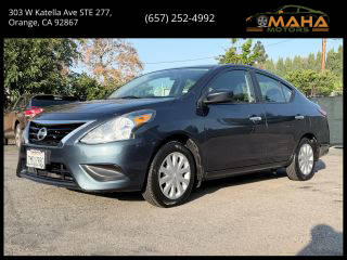 2015 Nissan Versa SV FWD photo